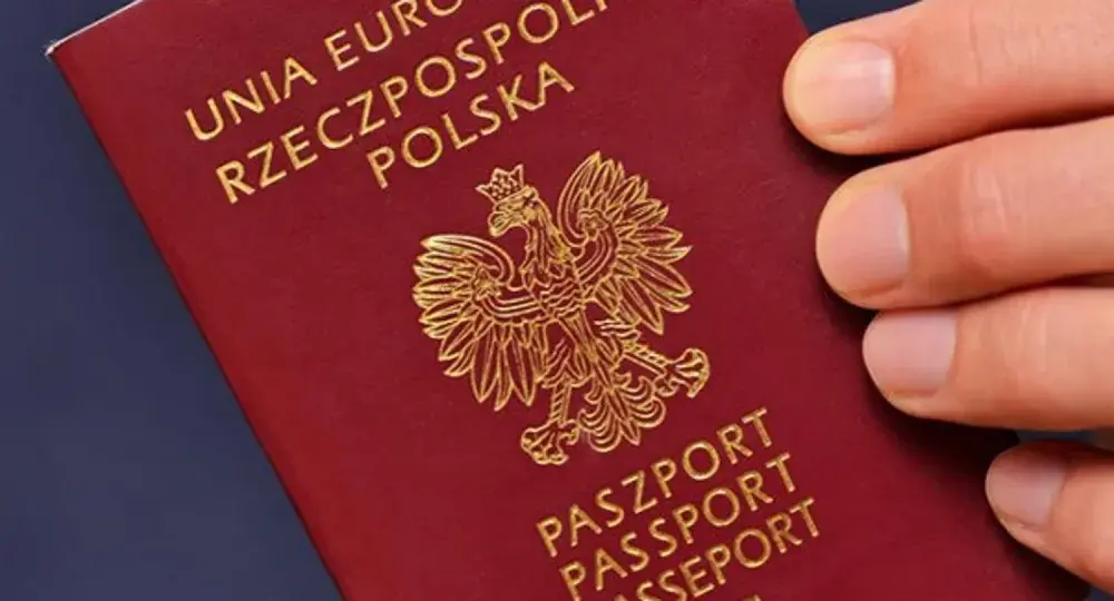 Ile masz czasu na odbiór paszportu? Sprawdź teraz!