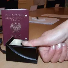 Jakie odciski palców do paszportu są wymagane i co zrobić w wyjątkach