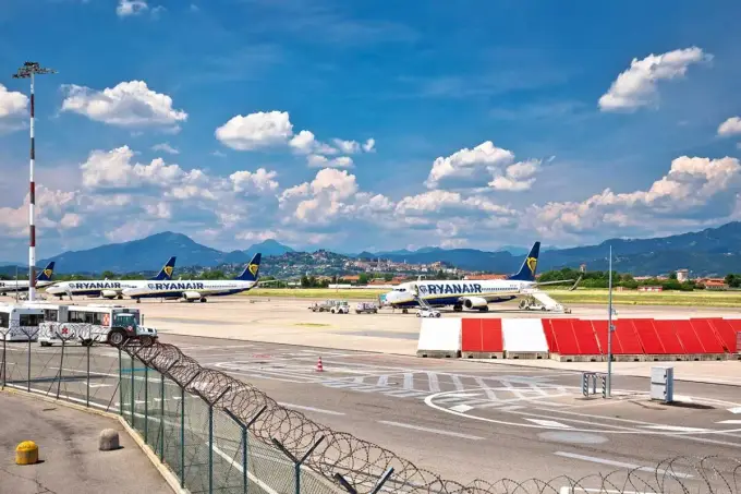 Bergamo: Jak dojechać z lotniska i poruszać się tanio?