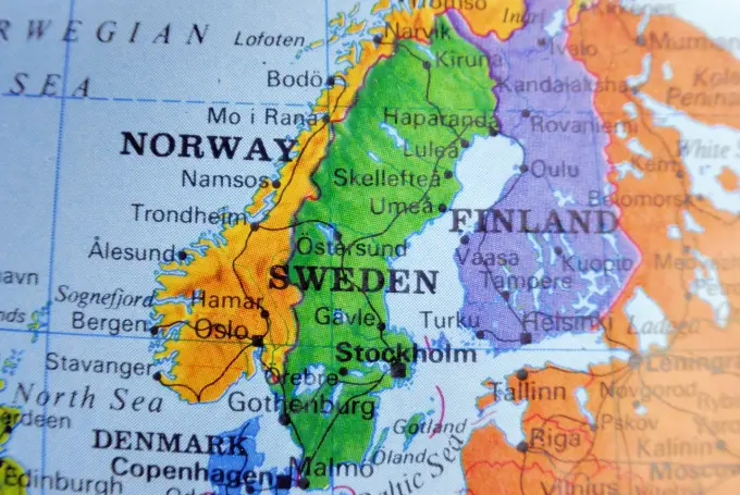 Z kim graniczy Finlandia? Poznaj sąsiadów i ich granice